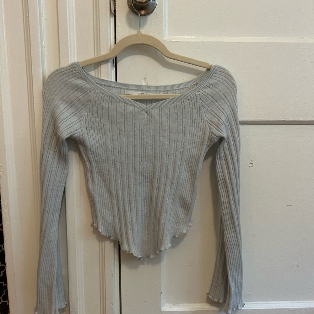 Gray Ribbed Long Sleeve Sweater